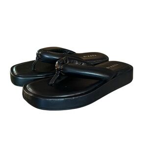 Torrid black puffy strap platform flip flops. Size 10 WW